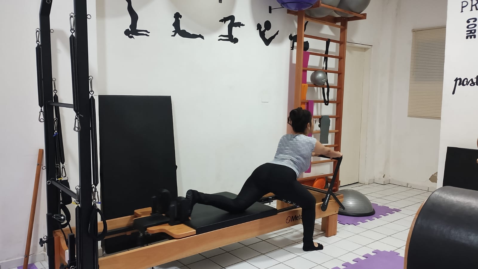 Sessão de Pilates - Exercício 2